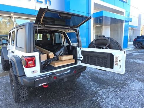 Used 2024 Jeep Wrangler Unlimited Rubicon w/ XTREMEE 35" Tire Package image 22