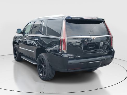 Used 2019 Cadillac Escalade 2WD image 5