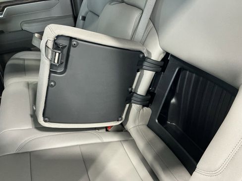 Used 2026 GMC Sierra 1500 SLT w/ SLT Premium Package image 27