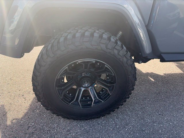 Used 2021 Jeep Gladiator Overland w/ Popular Equipment Package AWD/4WD image 8