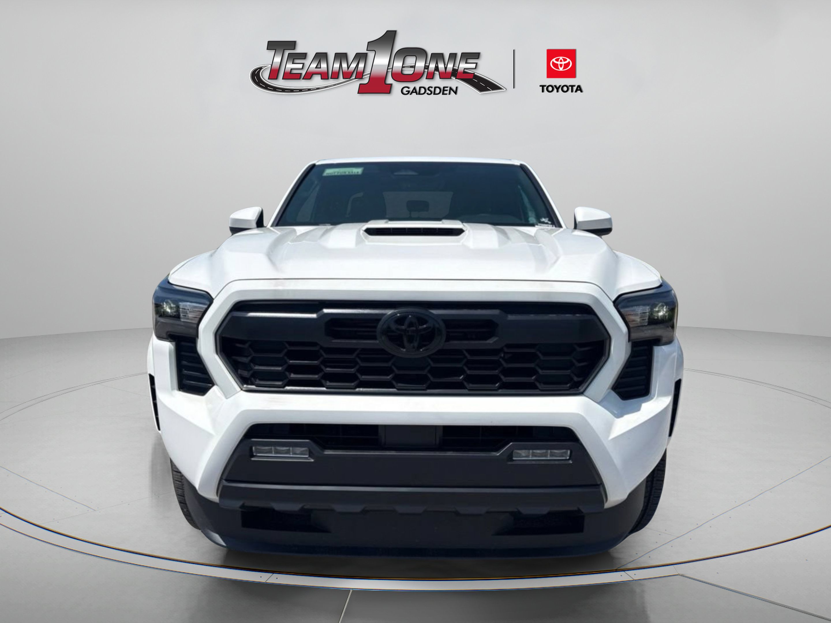 Certified 2026 Toyota Tacoma TRD Sport AWD/4WD image 4