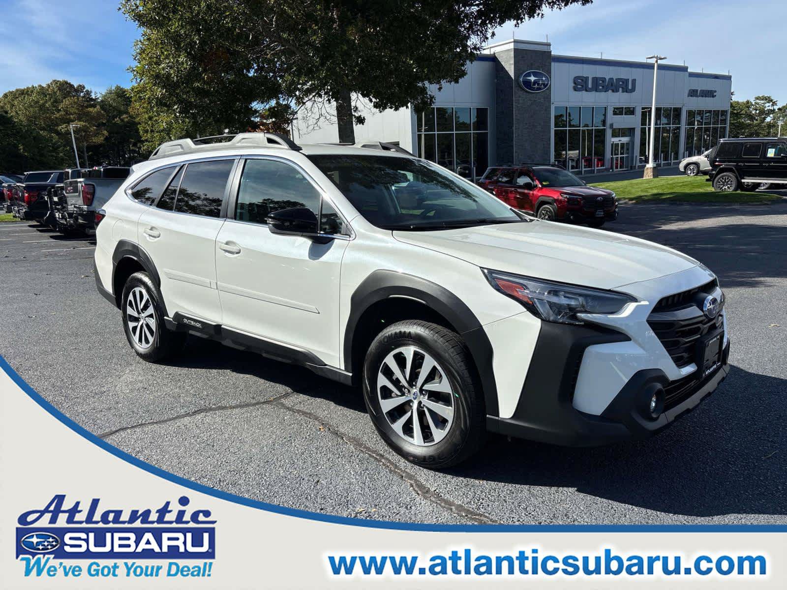 Used 2024 Subaru Outback Premium AWD/4WD image 1
