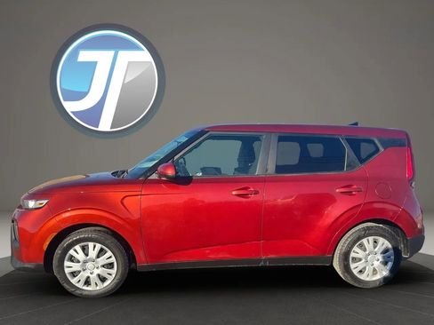 Used 2021 Kia Soul LX image 20
