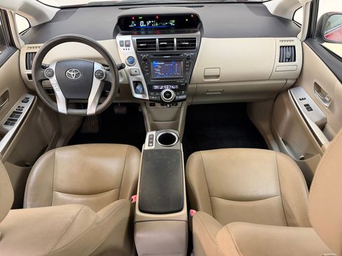 Used 2012 Toyota Prius V Five image 15