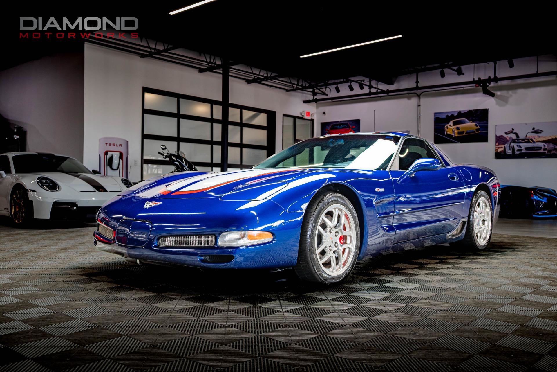 Used 2004 Chevrolet Corvette Z06 w/ Z06 Preferred Equipment Group RWD image 8
