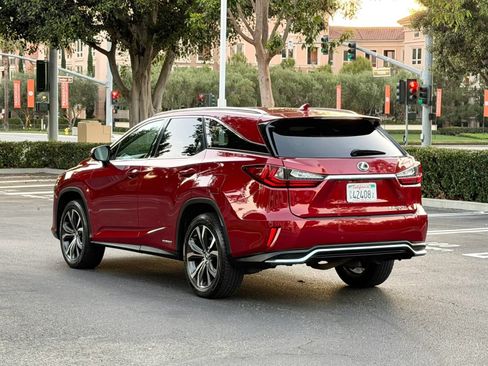 Used 2018 Lexus RX 450hL Premium w/ Premium Package AWD/4WD image 6