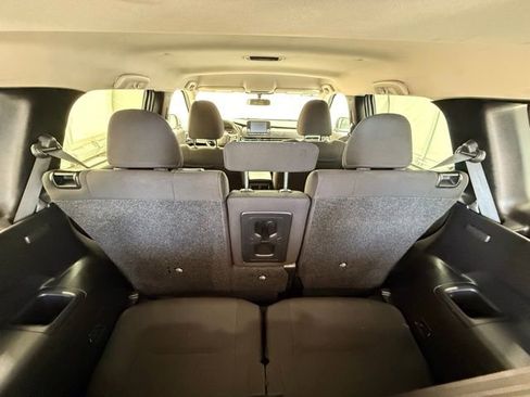 Used 2022 Mitsubishi Outlander ES image 5