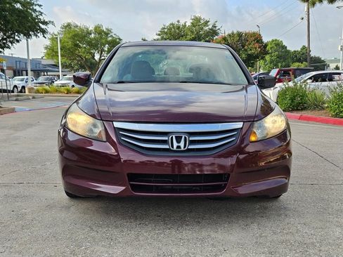 Used 2011 Honda Accord LX image 2