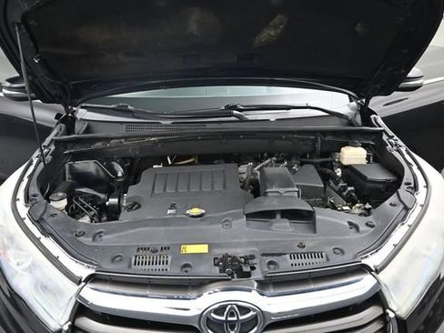Used 2015 Toyota Highlander Limited AWD/4WD image 21
