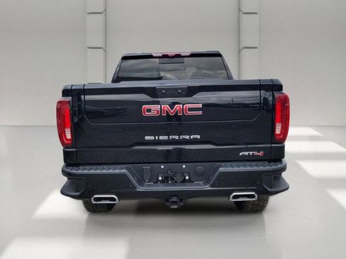 Used 2025 GMC Sierra 1500 AT4 w/ AT4 Premium Package AWD/4WD image 5