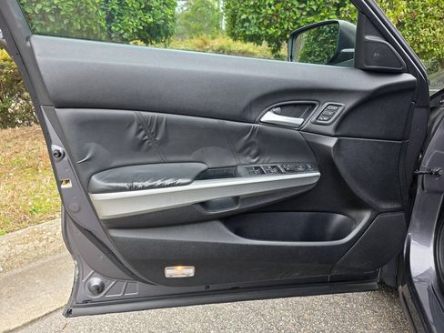 Used 2015 Honda Crosstour EX-L image 8