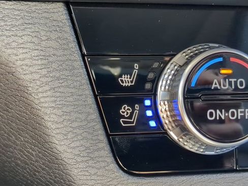 New 2026 Mitsubishi Outlander SEL FWD image 29