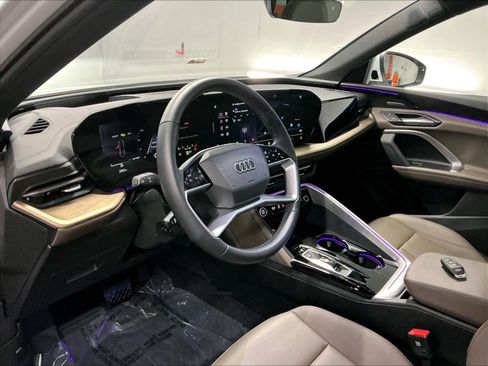 Certified 2025 Audi Q5 Premium Plus w/ Premium Plus image 17