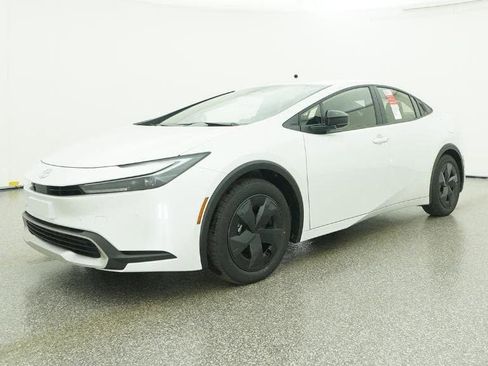 New 2026 Toyota Prius SE image 17