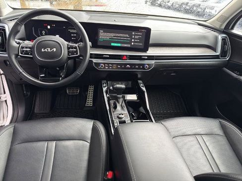 Used 2025 Kia Sorento SX AWD/4WD image 23