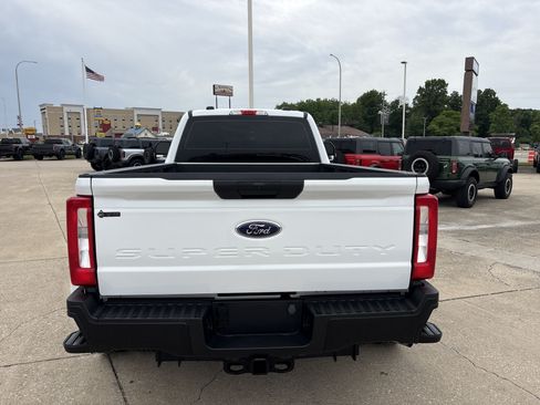 Used 2024 Ford F350 XL w/ Camper Package AWD/4WD image 4
