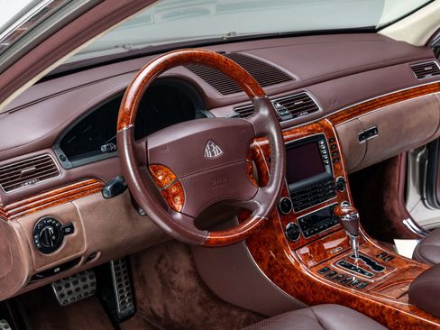 Used 2005 Maybach 57 RWD image 23