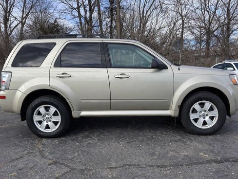 Used 2010 Mercury Mariner 4WD image 6