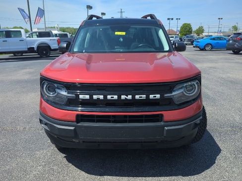 Used 2023 Ford Bronco Sport Outer Banks w/ Tech Package image 3