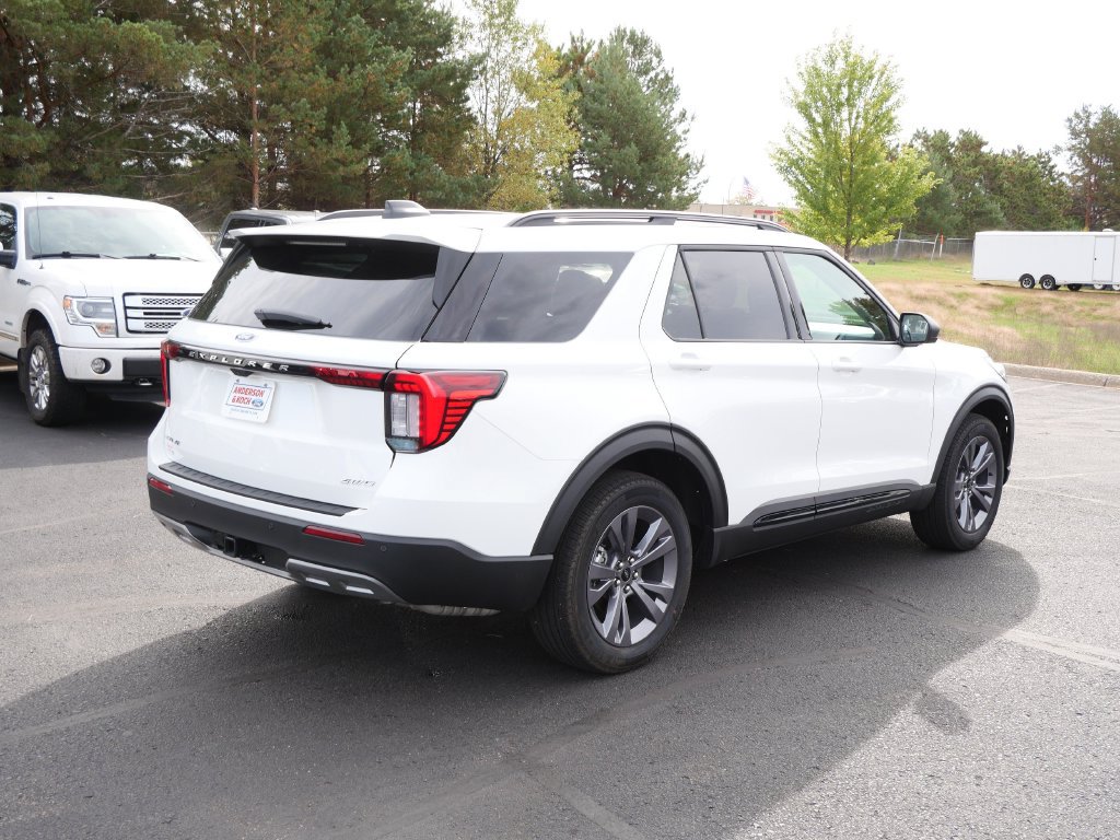 Used 2026 Ford Explorer Active w/ Active Comfort Package AWD/4WD image 5