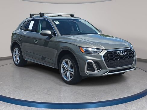 Used 2023 Audi Q5 e Premium Plus w/ Premium Plus Package AWD/4WD image 3