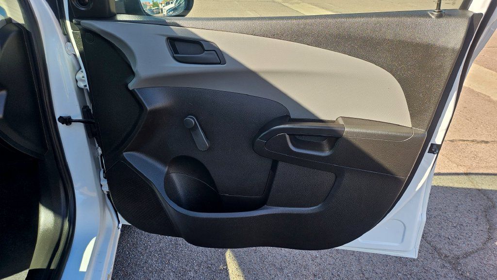 Used 2019 Chevrolet Sonic LT FWD image 18