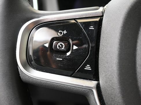 Certified 2025 Volvo XC60 T8 Plus w/ Protection Package Premier AWD/4WD image 24