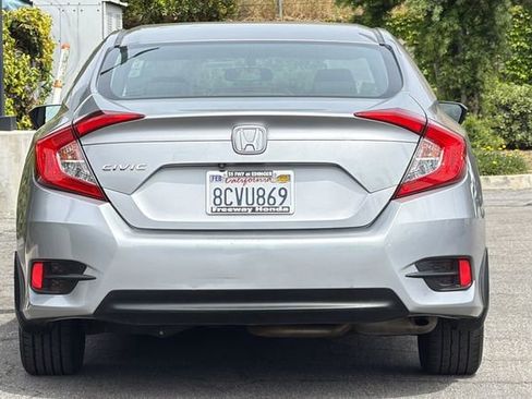 Used 2018 Honda Civic LX image 5