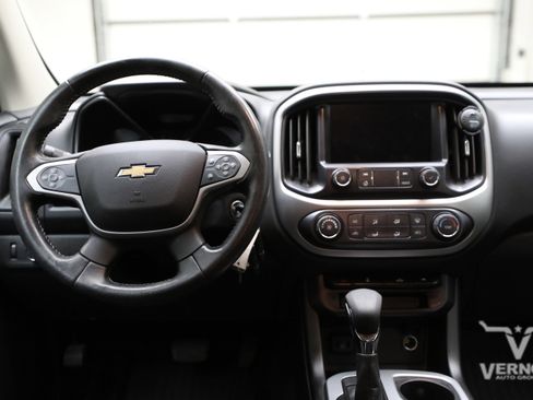 Used 2022 Chevrolet Colorado LT RWD image 19