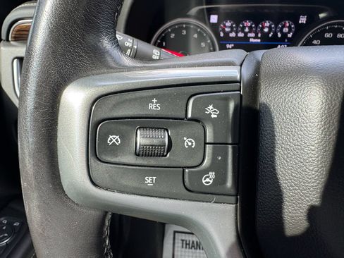 Used 2021 Chevrolet Suburban Premier w/ Premium Package AWD/4WD image 25