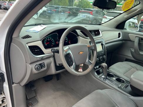 Used 2017 Chevrolet Traverse LT w/ Style and Technology Package AWD/4WD image 20