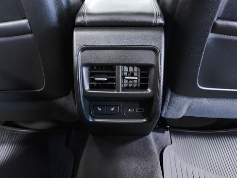 Used 2021 Cadillac XT4 Premium Luxury w/ Sun And Sound Package AWD/4WD image 30