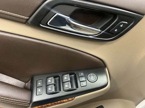 Used 2019 Chevrolet Tahoe Premier w/ Max Trailering Package image 32