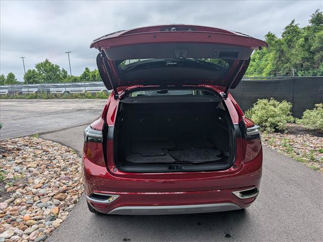 Used 2023 Buick Envision Avenir AWD/4WD image 23