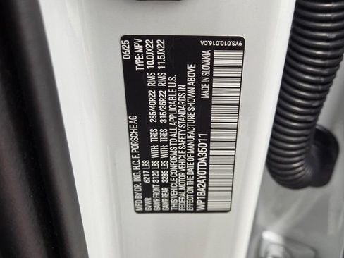 Certified 2026 Porsche Cayenne Coupe AWD/4WD image 26