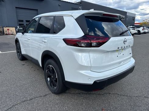 New 2026 Nissan Rogue SV image 4
