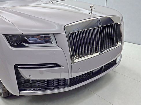 Used 2022 Rolls-Royce Ghost image 6
