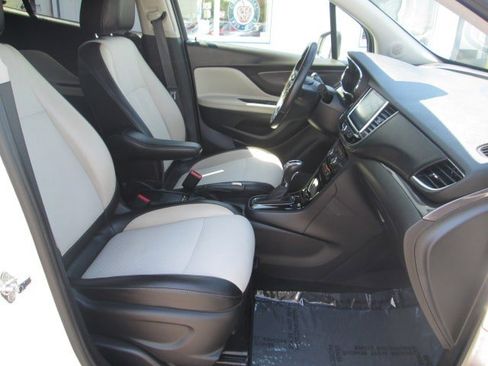 Used 2019 Buick Encore Preferred image 14