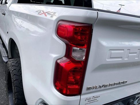 Used 2019 Chevrolet Silverado 1500 W/T w/ WT Convenience Package AWD/4WD image 28