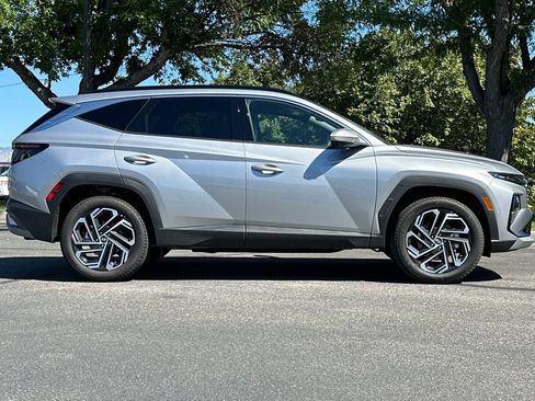 Used 2026 Hyundai Tucson Limited AWD/4WD image 3