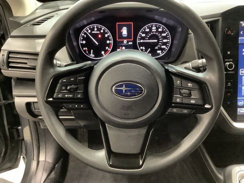 Used 2024 Subaru Crosstrek 2.0i Premium image 9