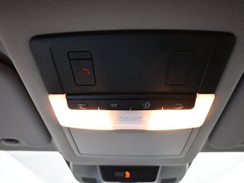 Used 2024 Nissan Rogue SV FWD image 28