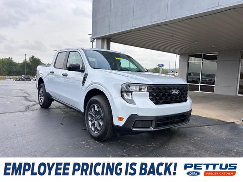 New 2025 Ford Maverick XLT w/ XLT Luxury Package FWD image 1