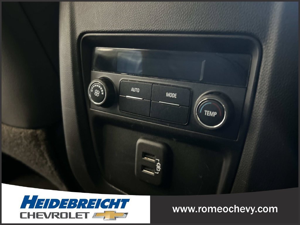 Used 2021 Buick Enclave Essence AWD/4WD image 18