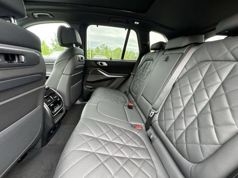 Used 2026 BMW X5 M60i AWD/4WD image 25