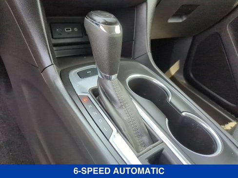 Used 2020 Chevrolet Equinox LT AWD/4WD image 13