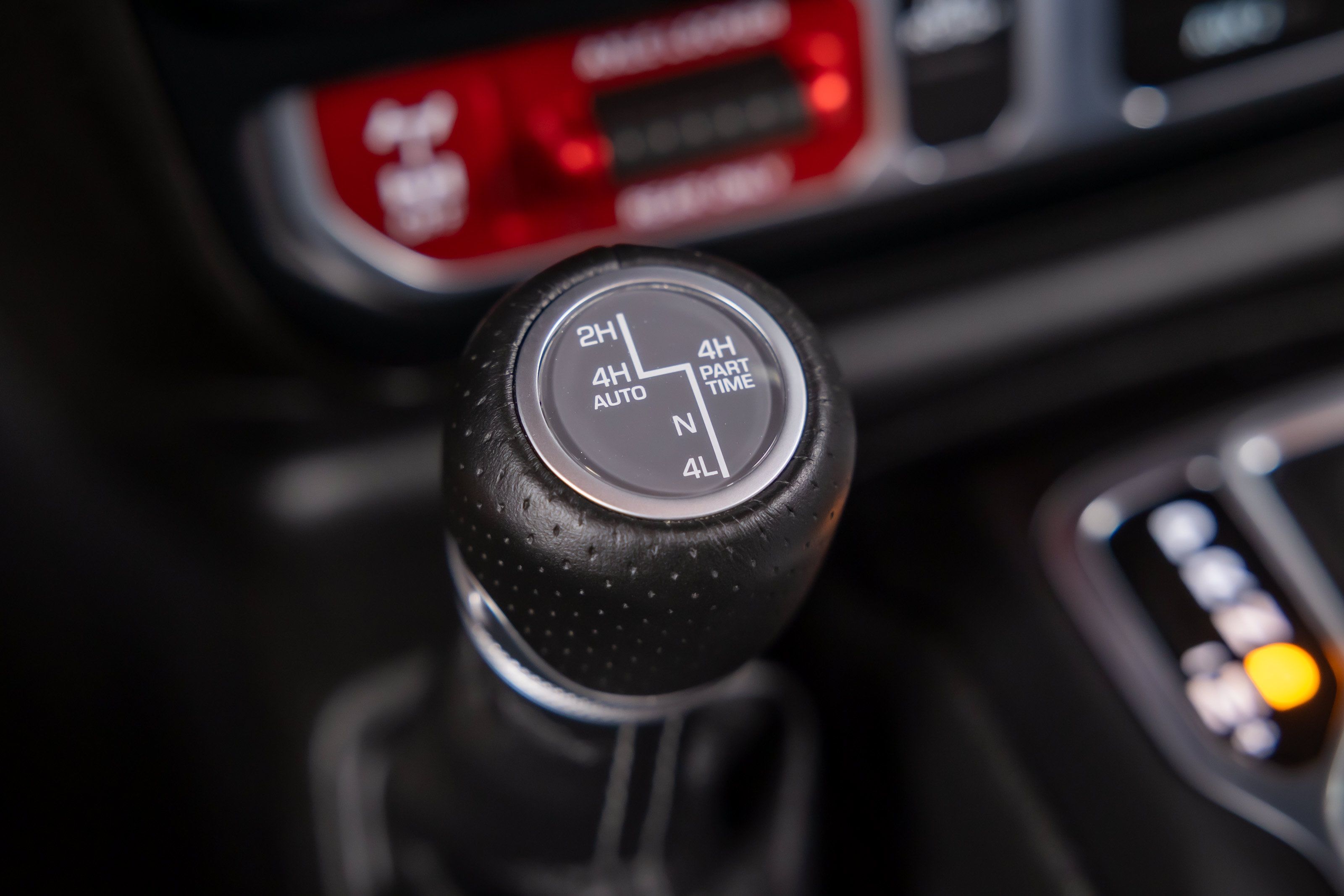 Used 2024 Jeep Gladiator Mojave AWD/4WD image 38