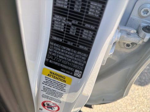 Used 2023 Land Rover Range Rover Evoque R-Dynamic S image 14