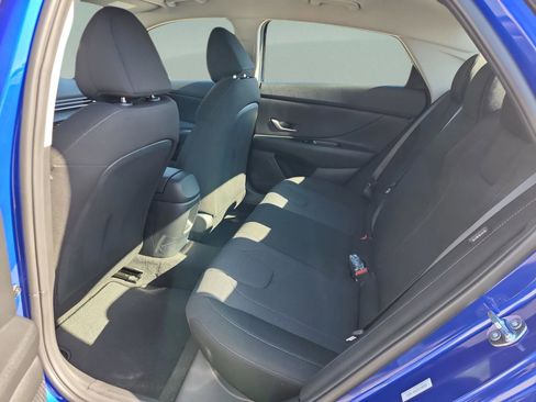 New 2026 Hyundai Elantra SE image 17