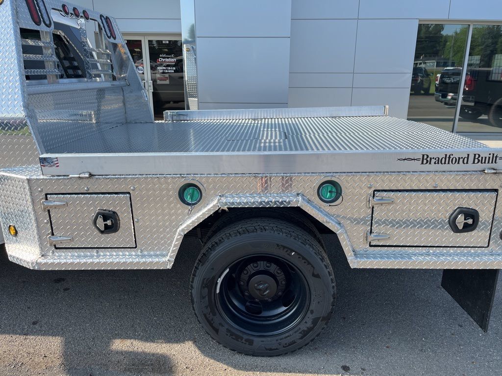 New 2025 RAM 4500 Tradesman AWD/4WD image 9